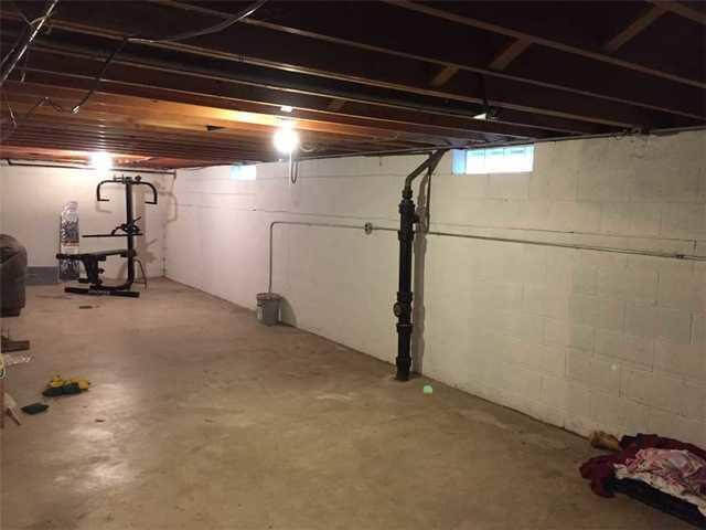 Basement foundation walls and floor